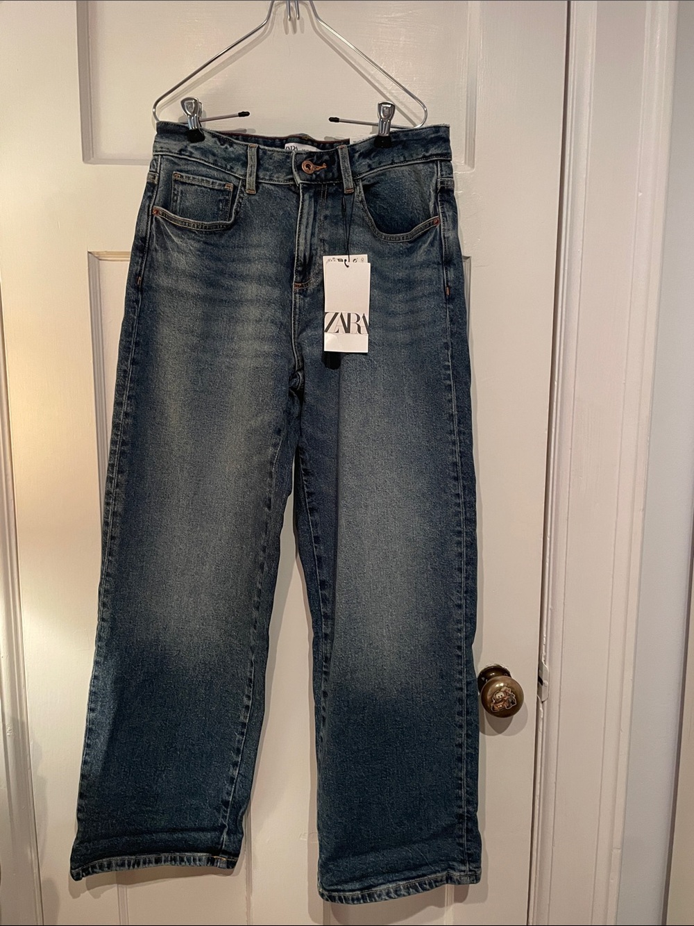 NWT Zara Women’s Relaxed Fit Jeans